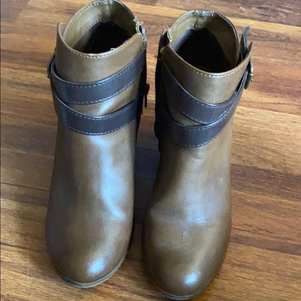 Strappy Buckle Booties - Picture 3 of 7